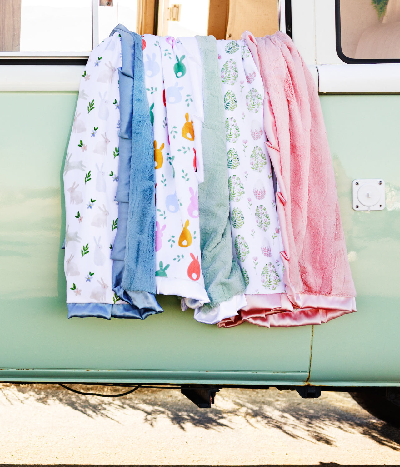 Seasonal Blankets: from Christmas to Summer