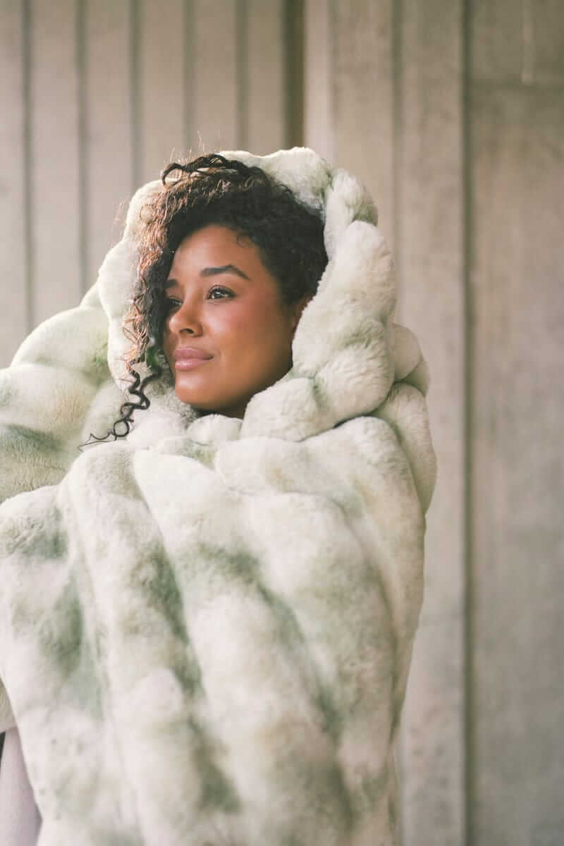 Extreme Ultra Cloud Desert Sage Blanket