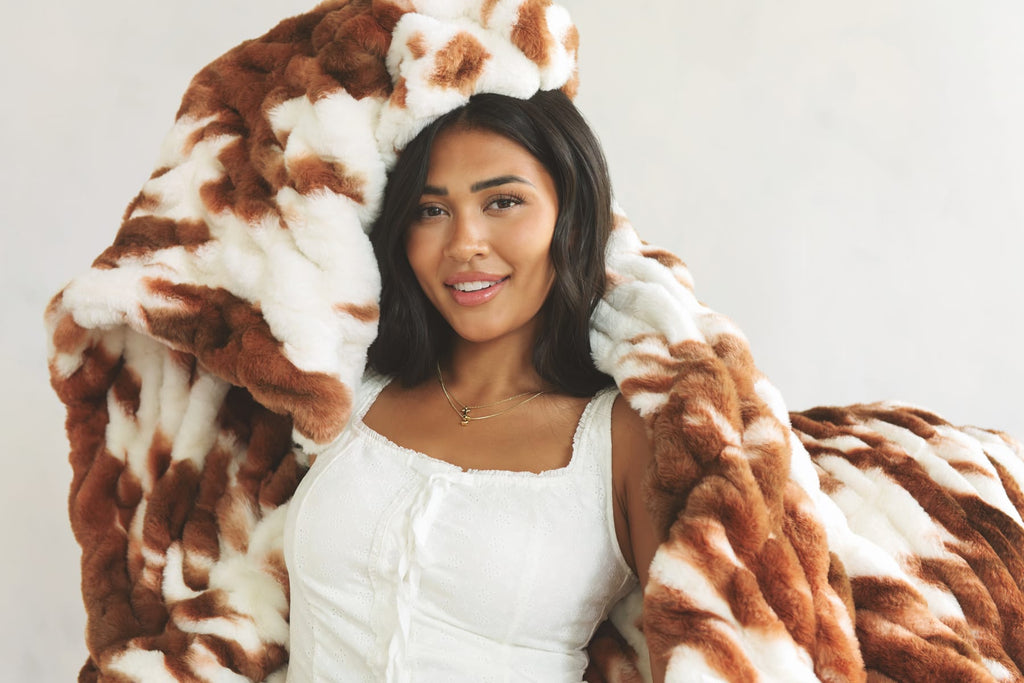 Hugs Fannie Plush Blanket | Minky Couture