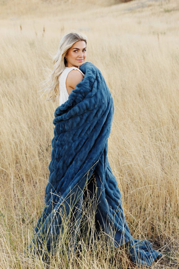 Hugs Midnight Blue Plush Blanket | Minky Couture