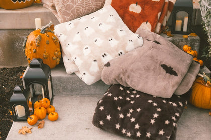 Lush Ghosts Blanket