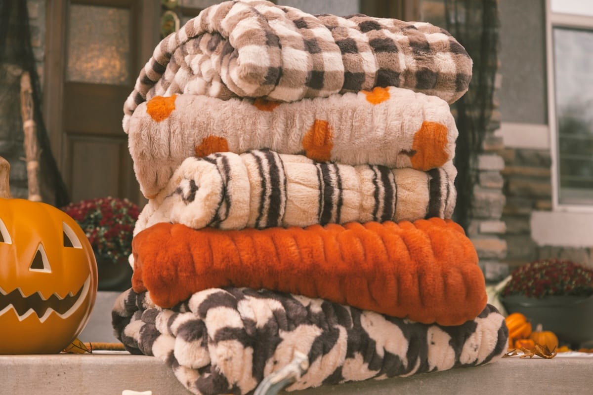 Hugs Milk Chocolate Gingham Blanket
