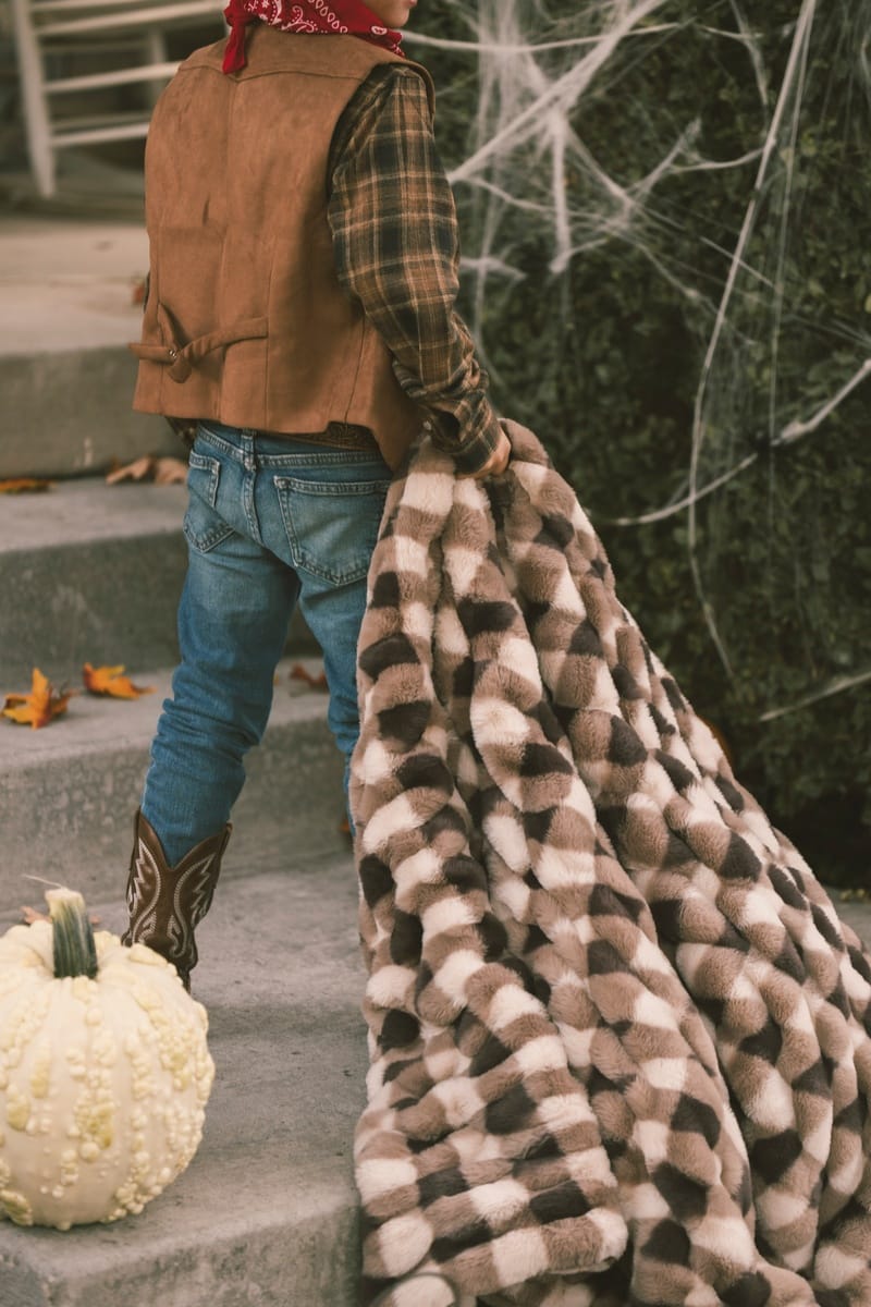 Hugs Milk Chocolate Gingham Blanket