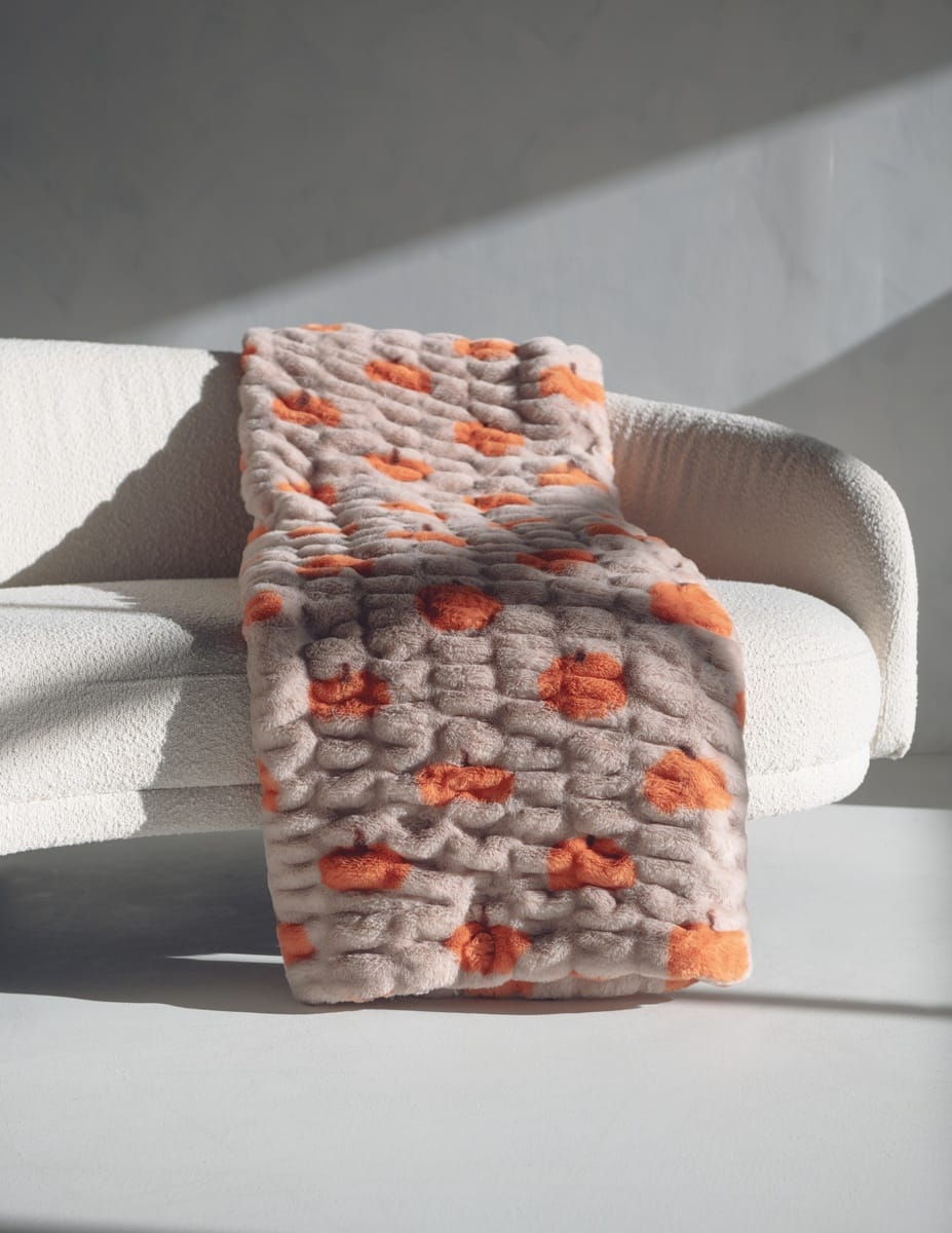 Hugs Pumpkins Blanket