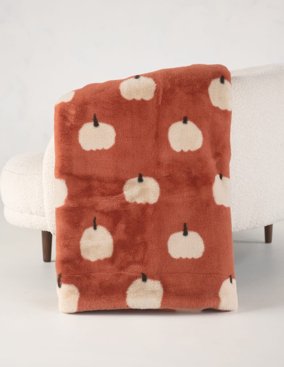 Lush White Pumpkins Blanket