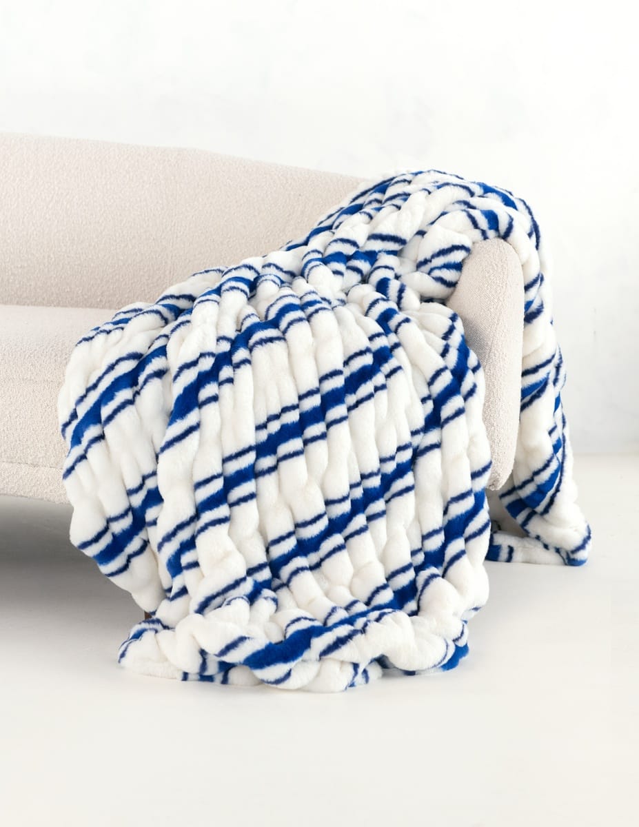 Hugs Dallas French Stripe Blanket