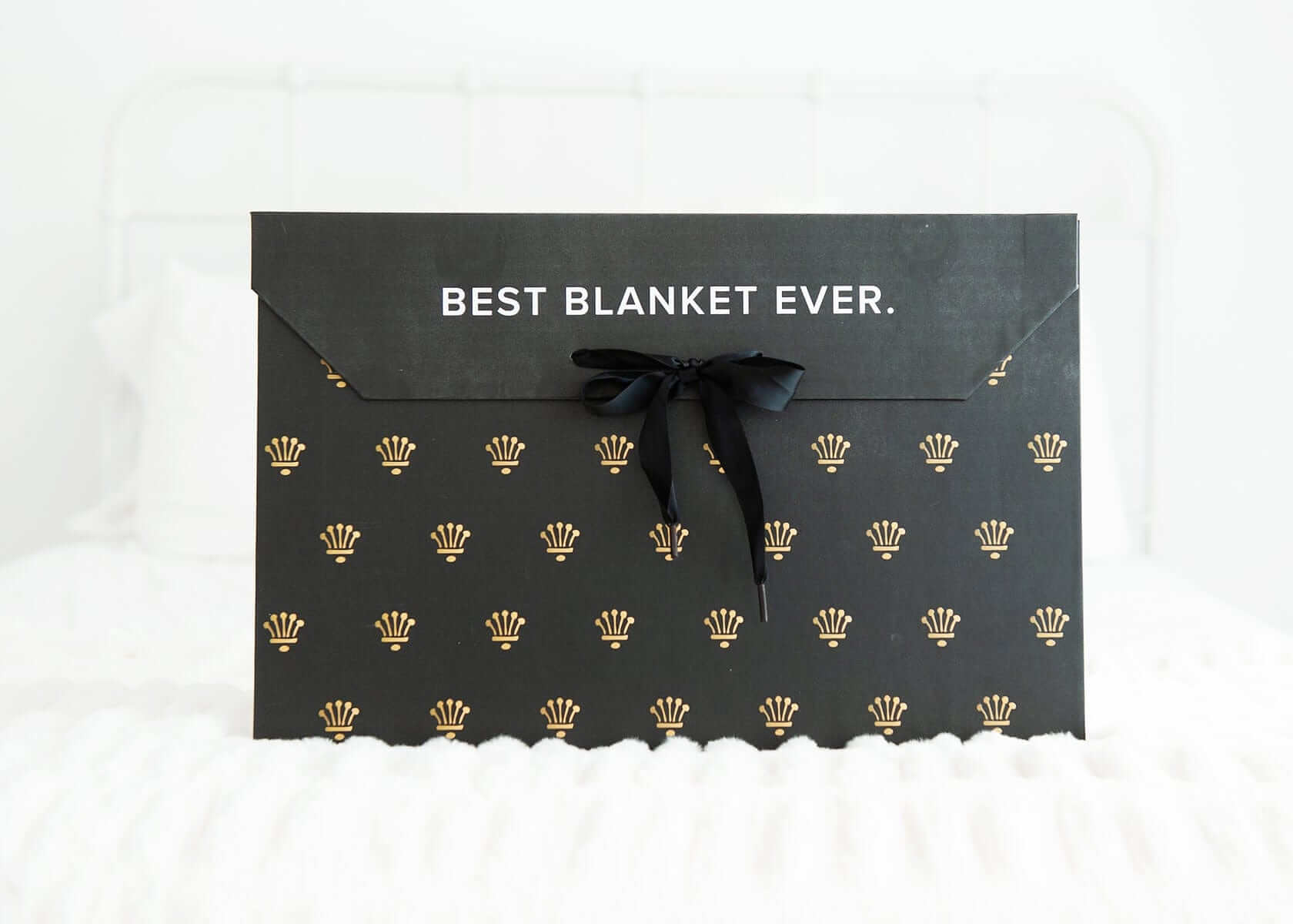 Large Gift Box packaging featuring the phrase BEST BLANKET EVER and elegant design.