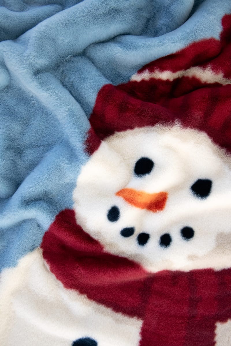 Lush Snowman Blanket - COMING SOON