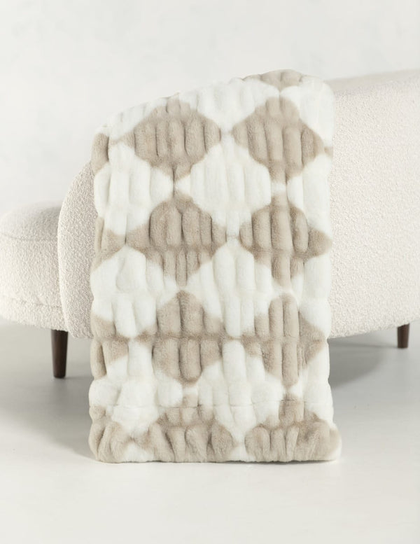 Original Hugs Diamond Ancient Scroll Blanket