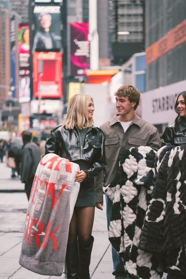 Lush New York Gray Blanket