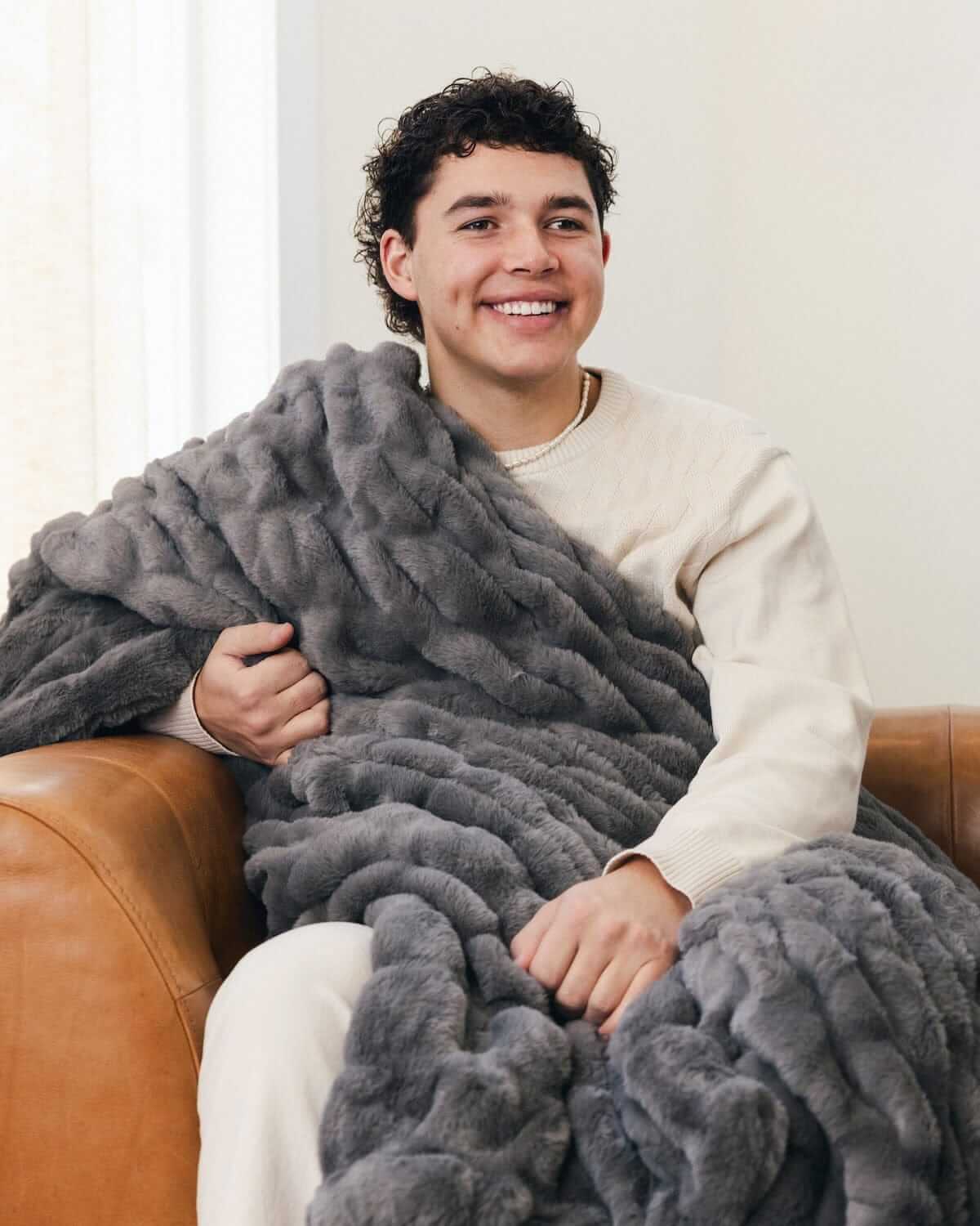 Hugs Charcoal Plush Blanket