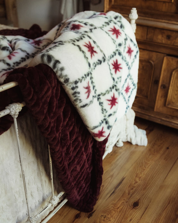 Original Hugs Wine Blanket