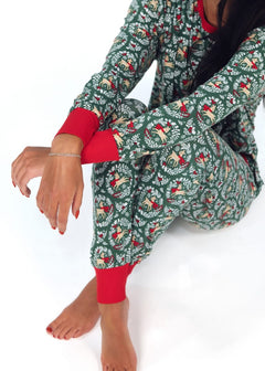 Women's Bamboo Pullover Set - Green Reindeer