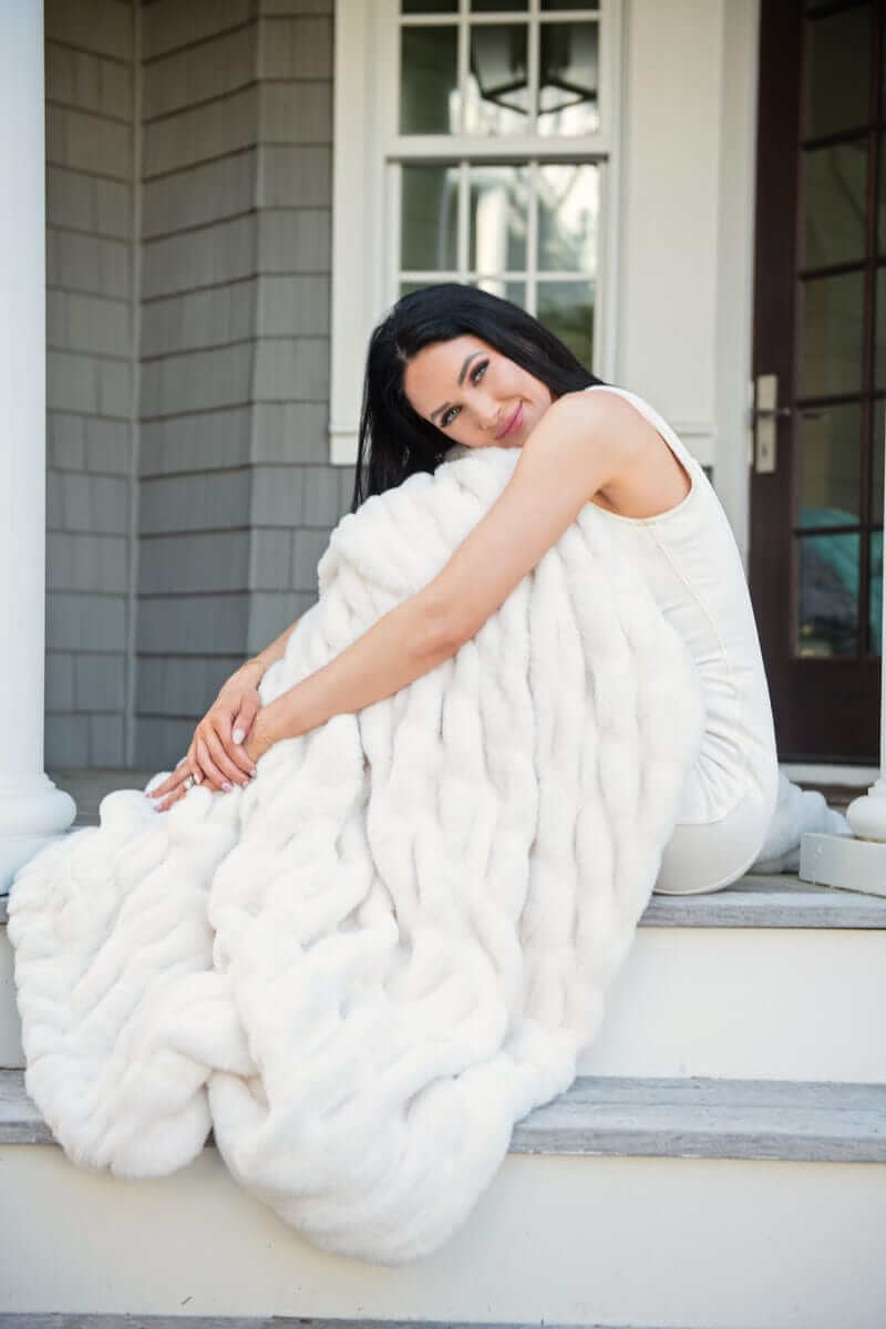 Cream Hugs Blanket