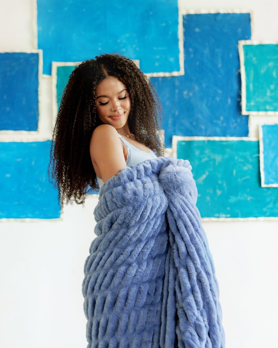Original Hugs Light Country Blue Blanket