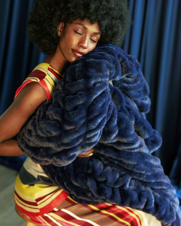 Hugs Light Peacoat Navy Blanket