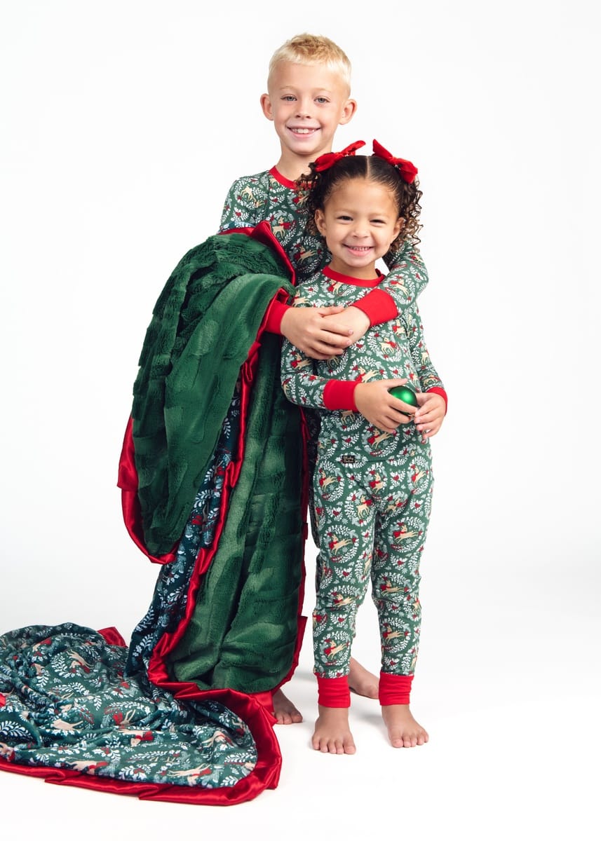 Snug-Fitting Tween Matching Set - Green Reindeer