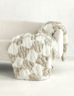 Original Hugs Diamond Ancient Scroll Blanket