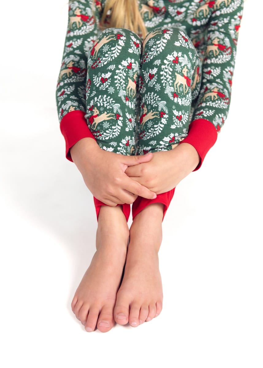 Snug-Fitting Tween Matching Set - Green Reindeer