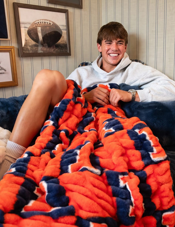 University of Illinois Fighting Illini Blanket - Hugs