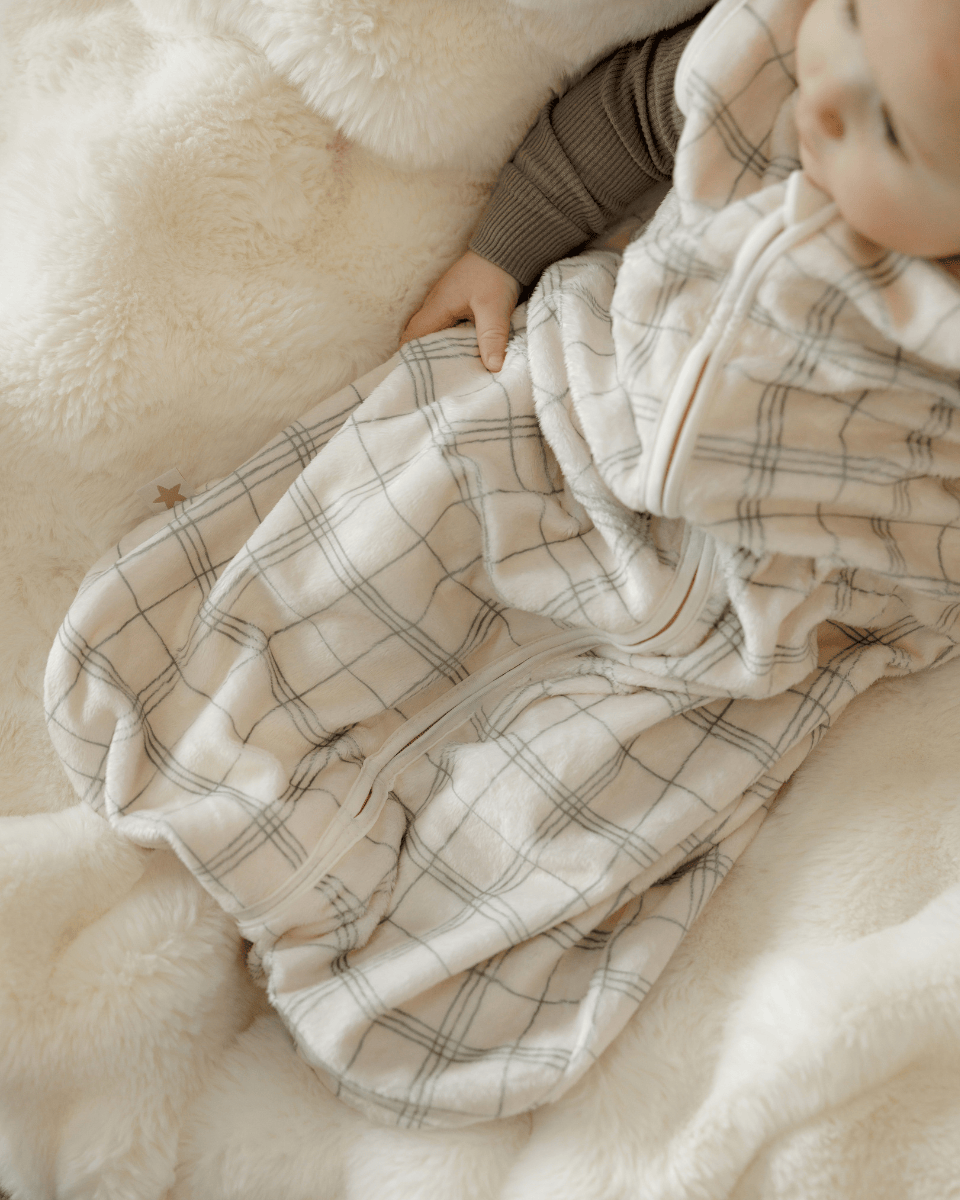 Woven Seagrass Wearable Minky Blanket